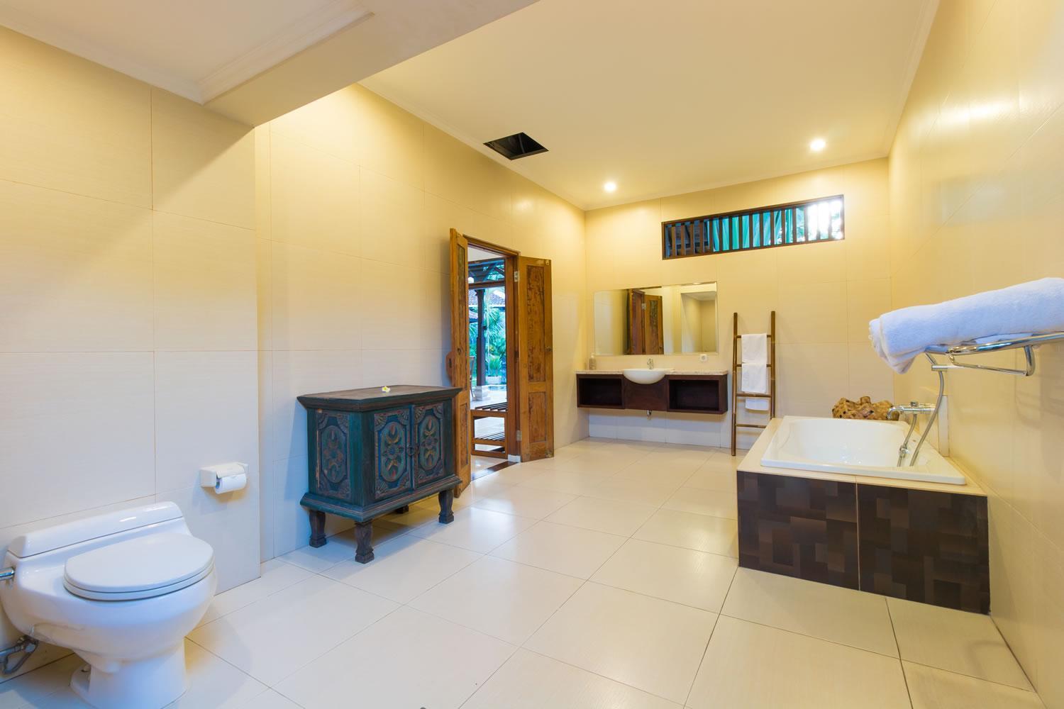 Bali Royal Heritage Villa Seminyak Esterno foto